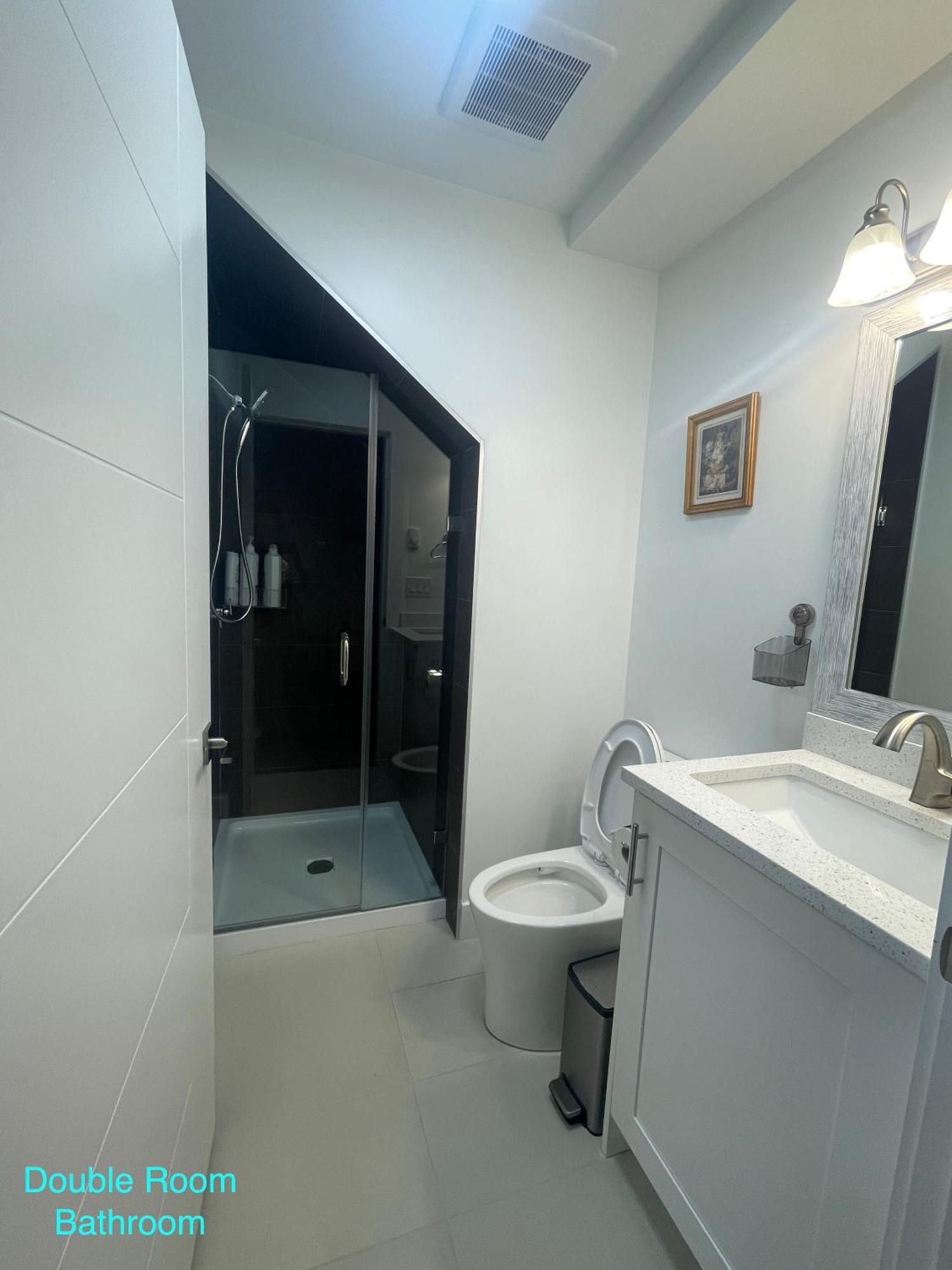 South Vancouver Guesthouse 外观 照片